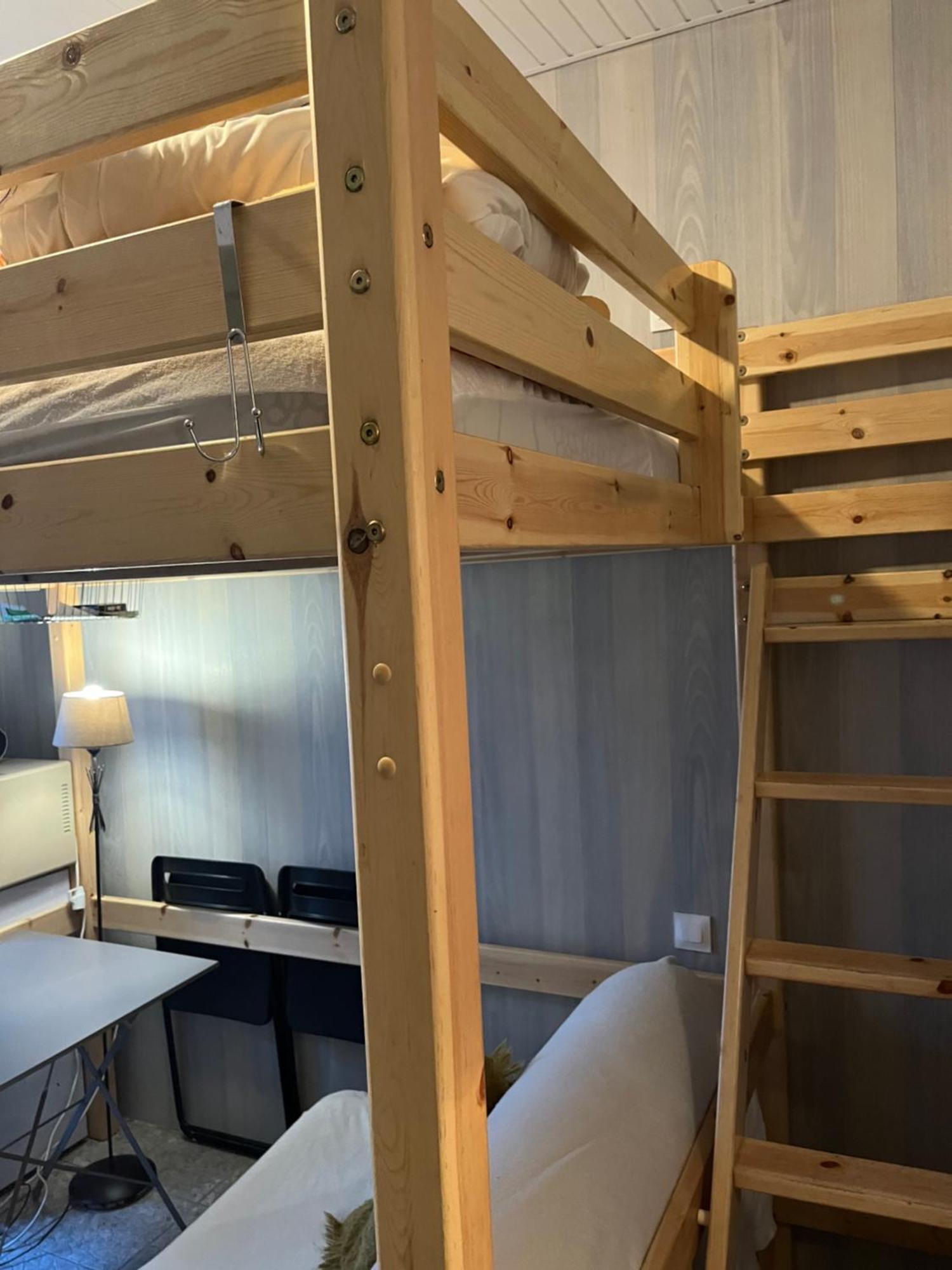 Studette Fonctionnelle Eaux Bonnes Apartment Ngoại thất bức ảnh